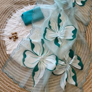 Handmade Painted Rashmi White Flower Pattren Suit